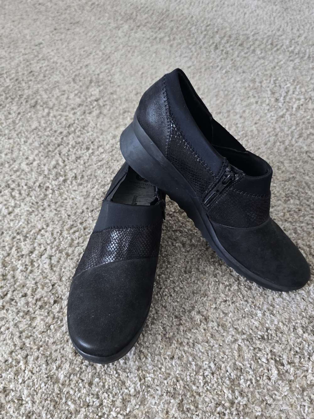 Cloudsteppers By Clarks Women's Black Slip-On Cushipn Loafers with Side Zip 11